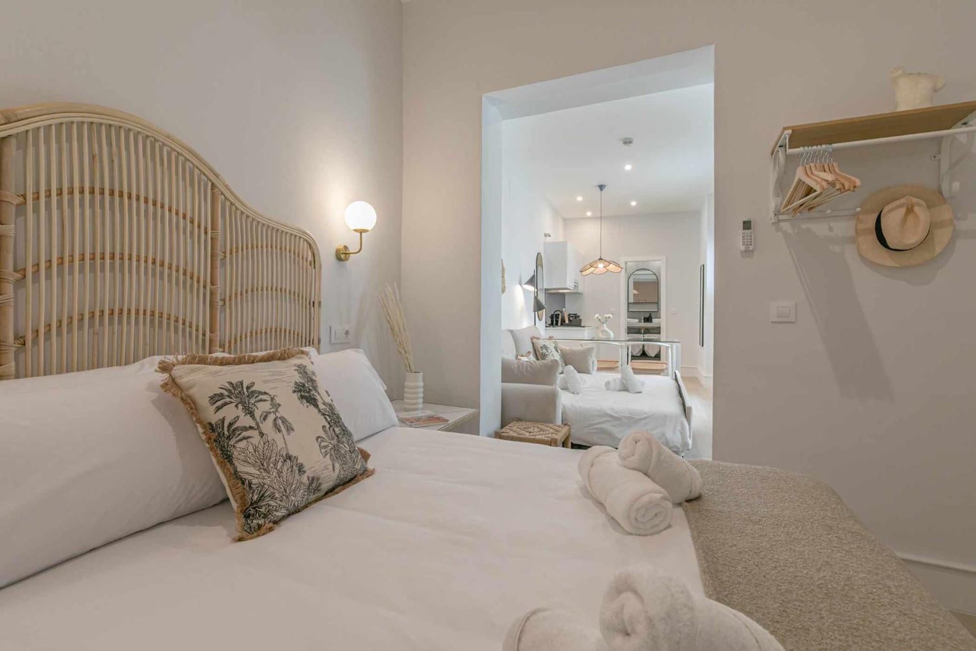 Isg Apartments Cuna Seville Ngoại thất bức ảnh